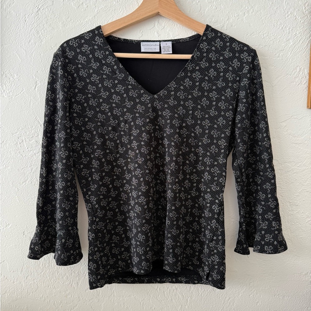Patterned Women's Blouse with Ribbons 🎀